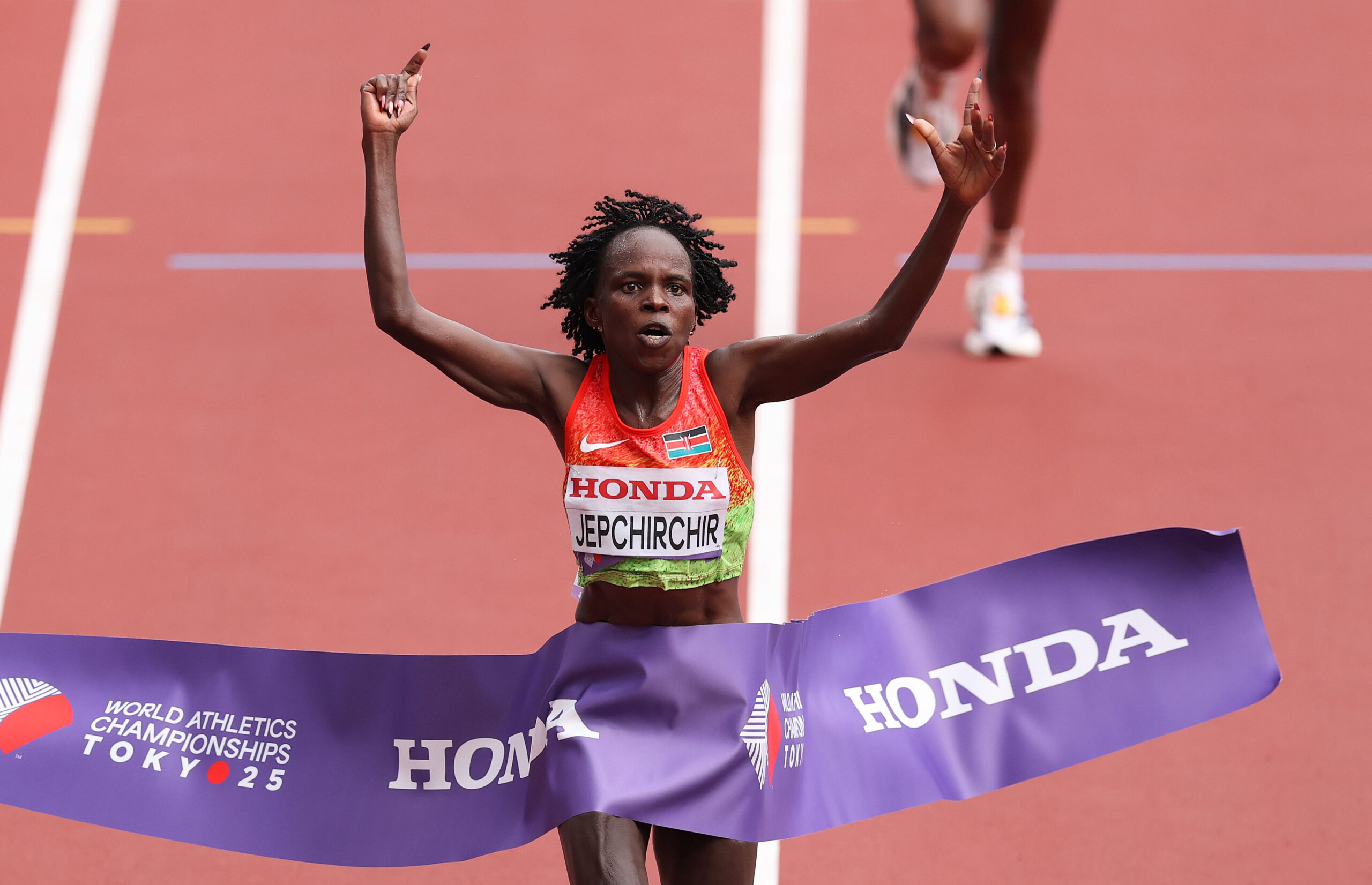 Peres delighted to beat injury memories and clinch second major gold