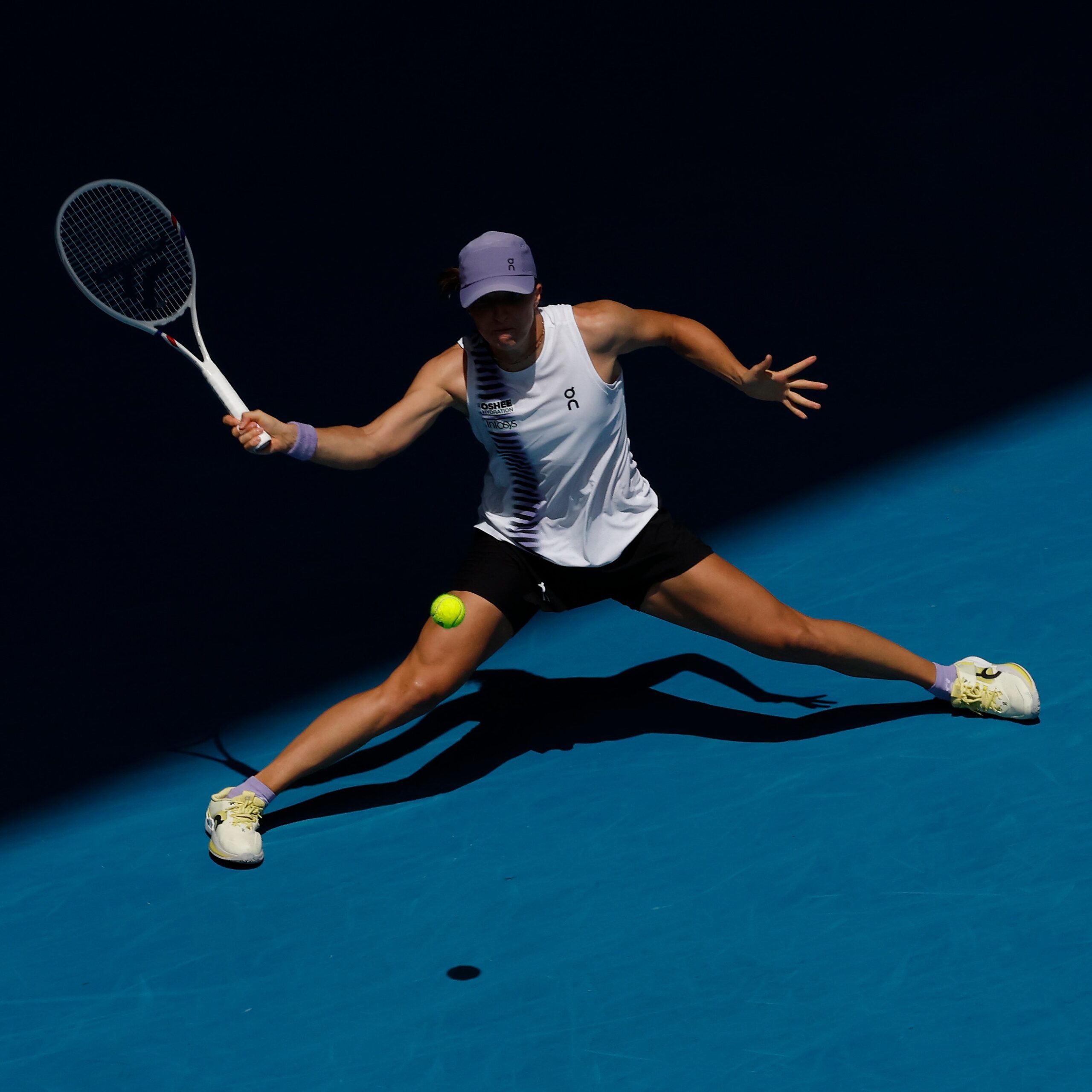 Swiatek’s career Grand Slam bid falls flat against Rybakina