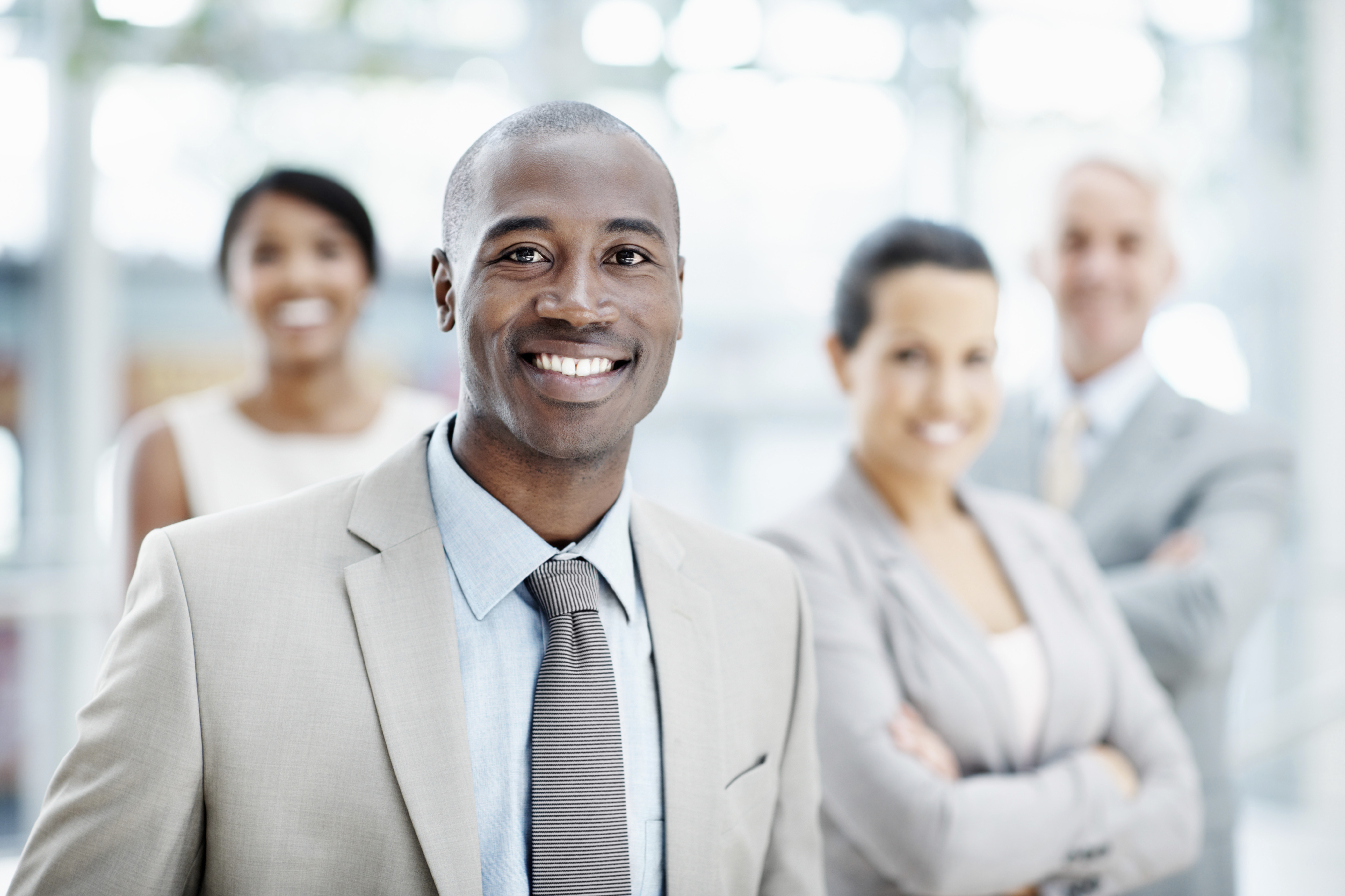 People services. Люди. Бизнес негр. Business африканец. Индивидуализм фото.