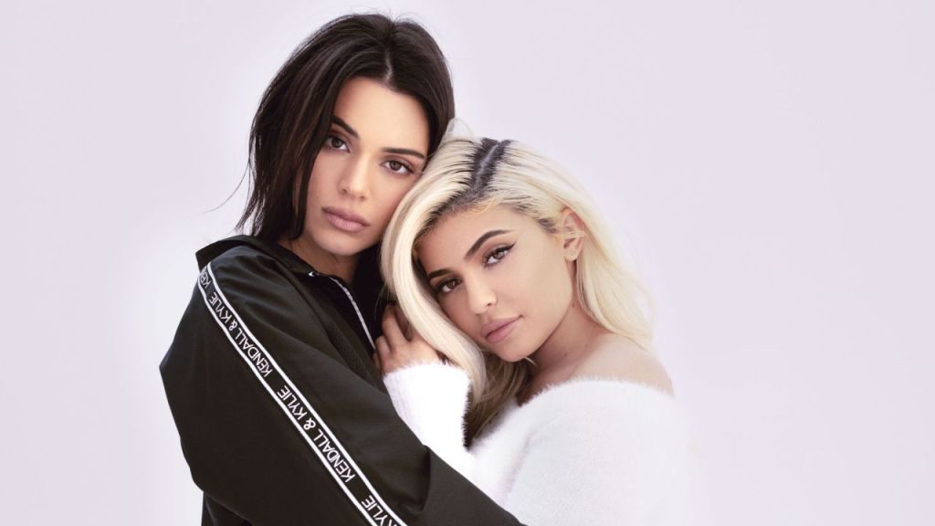 Kris Jenner Reveals She Pulled Kendall And Kylie Out Of School